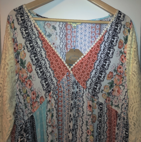 Kori Long Sleeve Floral Lace Boho Dress - Picture 4 of 10